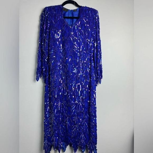 Mark & John by SAM Vintage Blue beaded/sequin zigzag pattern hem Silk midi dress - Picture 11 of 11